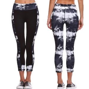 Mono b black panel tie die capri leggings